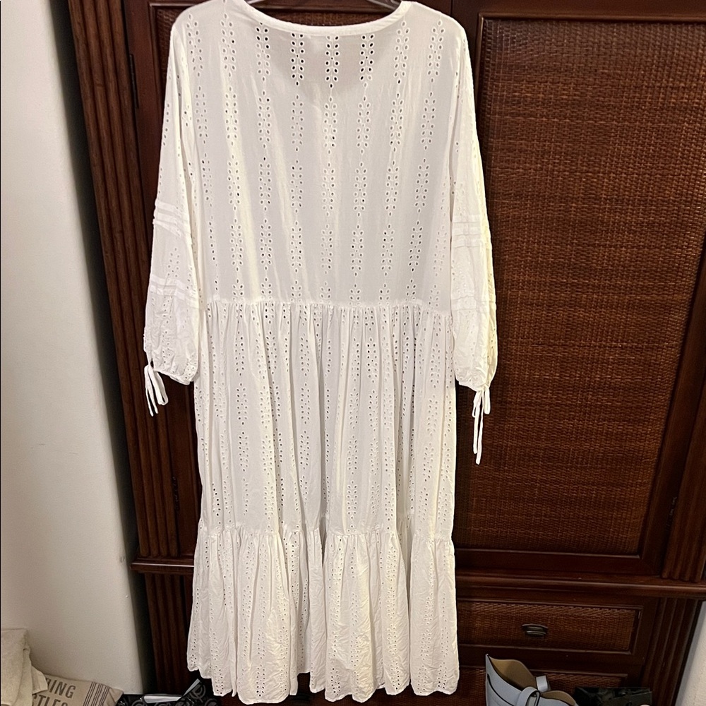 Caslon Elegant White Eyelet Dress - Picture 3 of 10